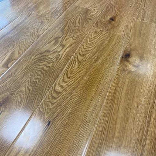 Varnished Oak 8mm 4v High Gloss 2.02m2 sample photo